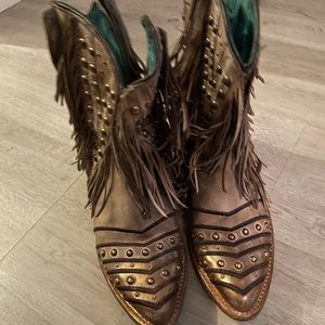 Corral ankles boots with fringe size 9